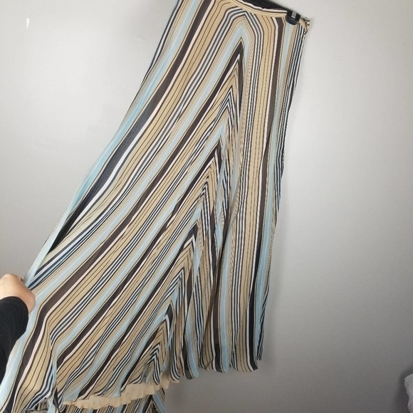 Carolina Herrera stripe chiffon long skirt - Picture 4 of 10